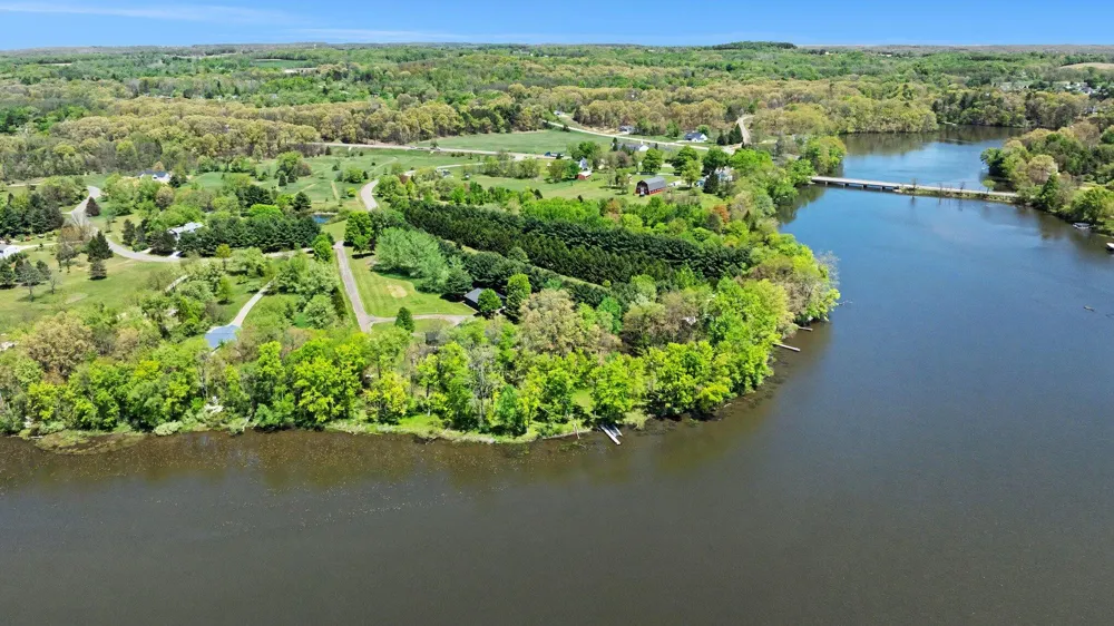 3450 Snow Farm Lane Allegan, MI 49010