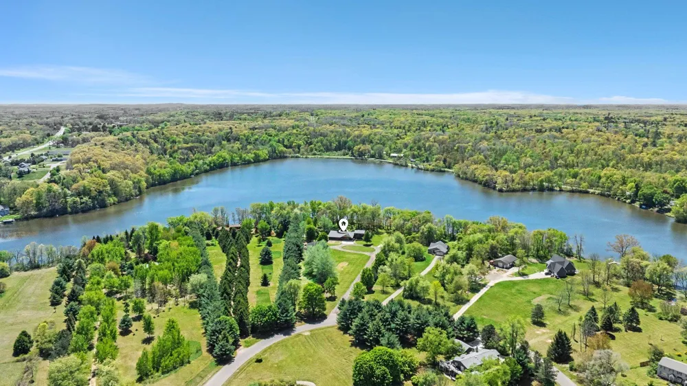3450 Snow Farm Lane Allegan, MI 49010