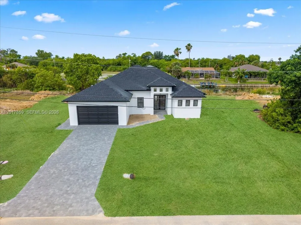 502 NE 5th PL Cape Coral, FL 33909