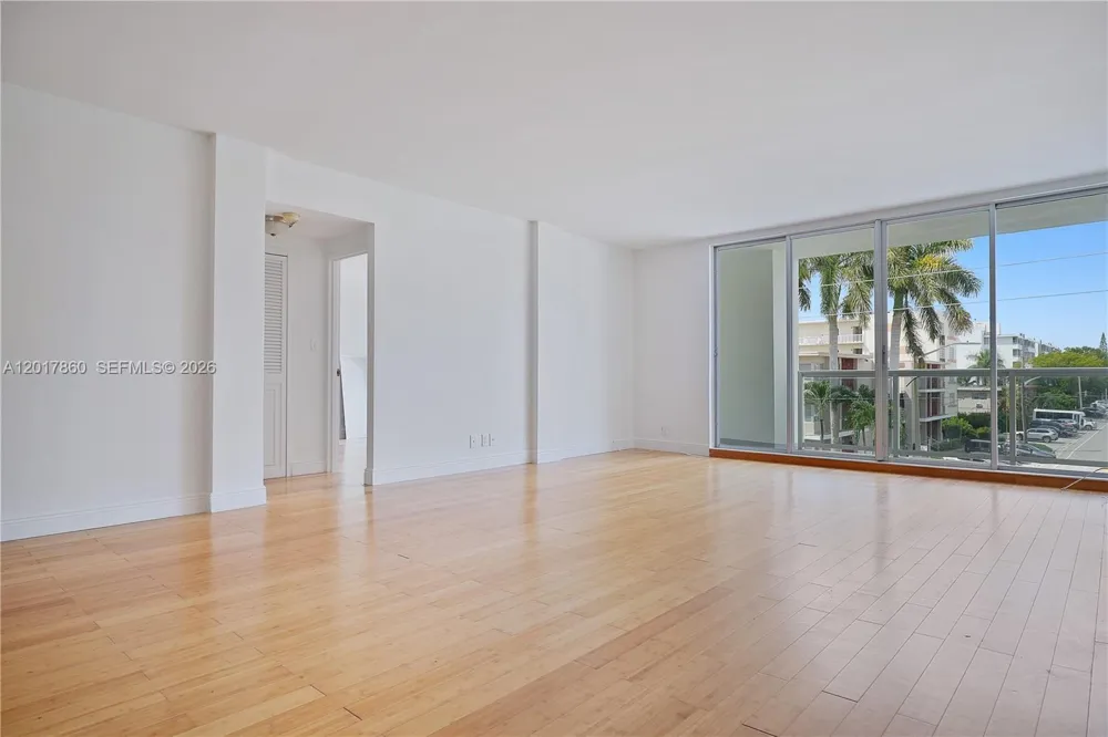 9381 E Bay Harbor Dr #301N Bay Harbor Islands, FL 33154