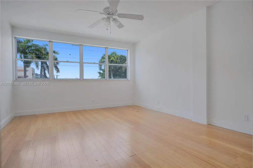9381 E Bay Harbor Dr #301N Bay Harbor Islands, FL 33154