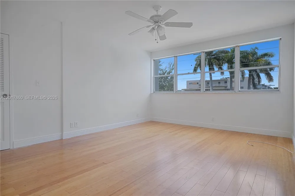 9381 E Bay Harbor Dr #301N Bay Harbor Islands, FL 33154