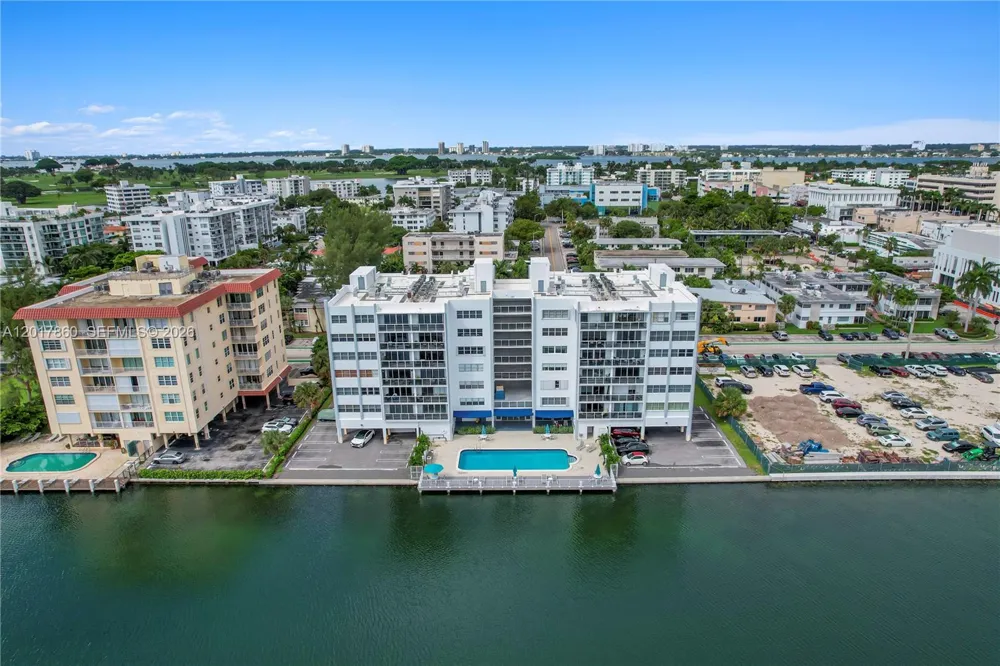 9381 E Bay Harbor Dr #301N Bay Harbor Islands, FL 33154