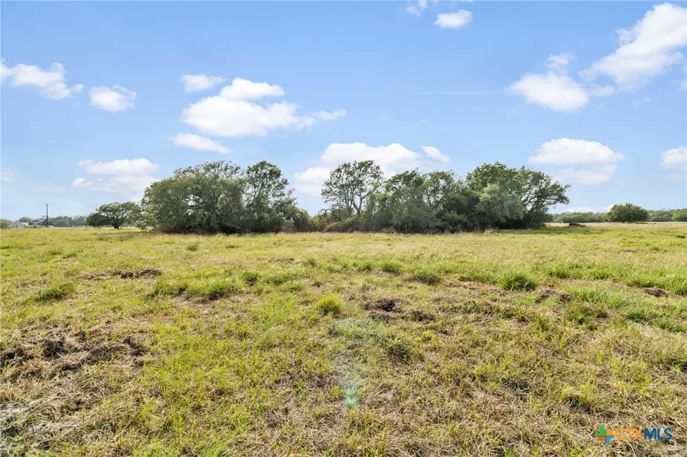 5 FM 530 Edna, TX 77957