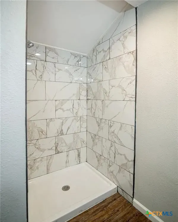 2003 Woodlawn Street #rear Victoria, TX 77901