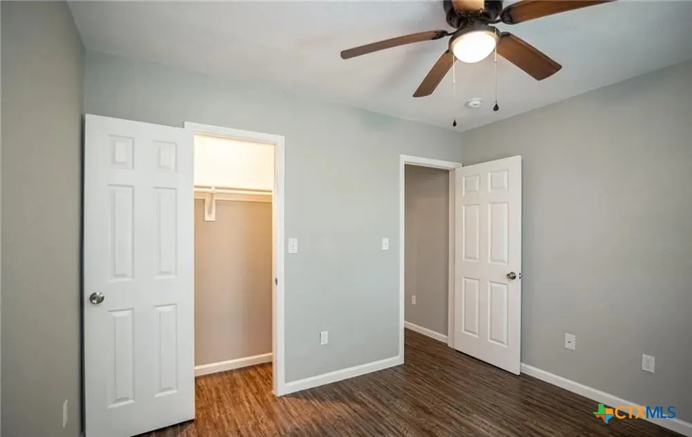 2003 Woodlawn Street #rear Victoria, TX 77901
