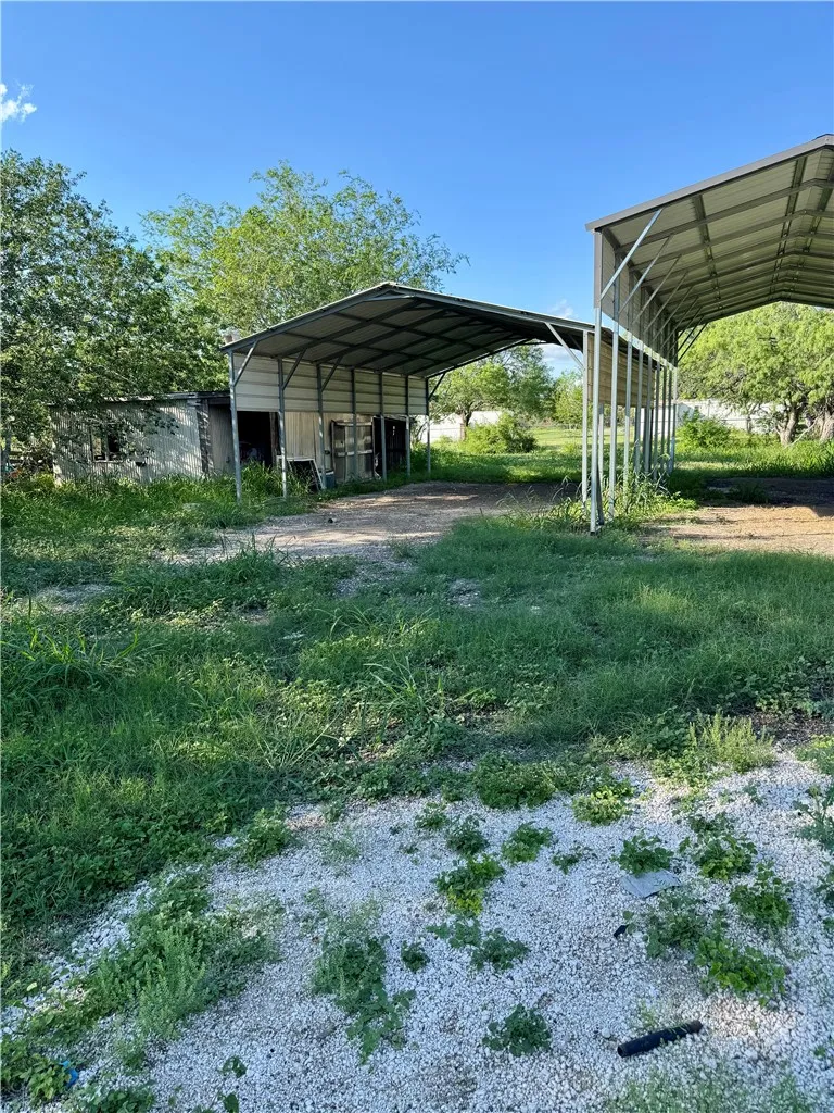 24748 County Road 350 Mathis, TX 78368