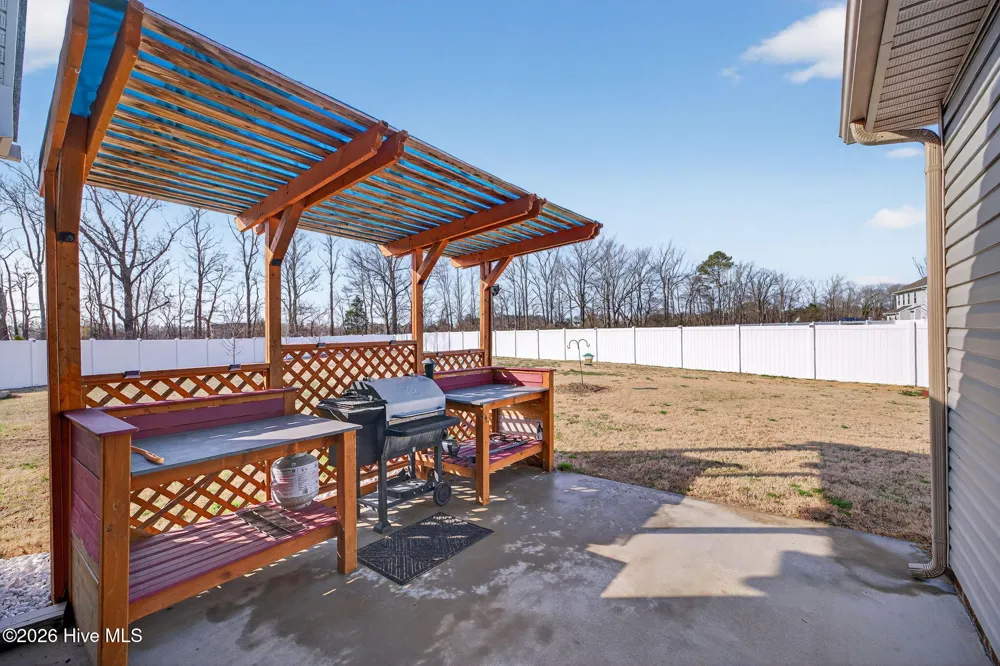 106 Snoozy Manor Lane Moyock, NC 27958