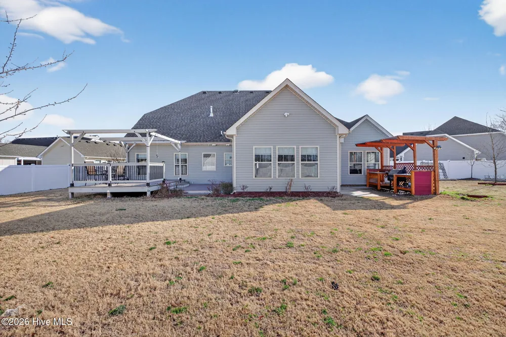 106 Snoozy Manor Lane Moyock, NC 27958