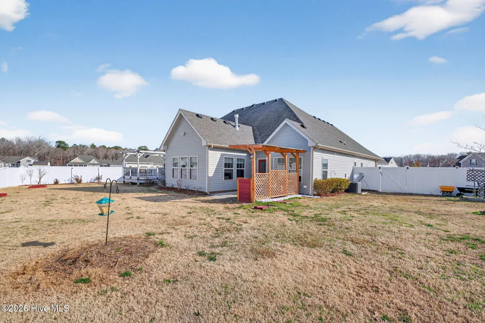 106 Snoozy Manor Lane Moyock, NC 27958