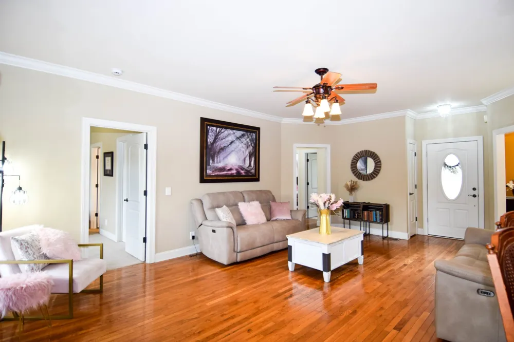 1003 Roland Ct Cottontown, TN 37048