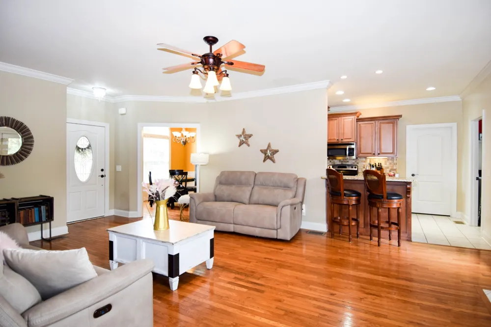 1003 Roland Ct Cottontown, TN 37048