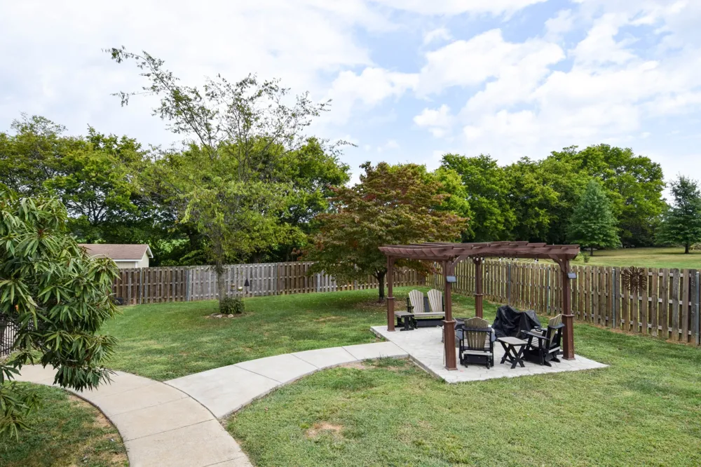 1003 Roland Ct Cottontown, TN 37048