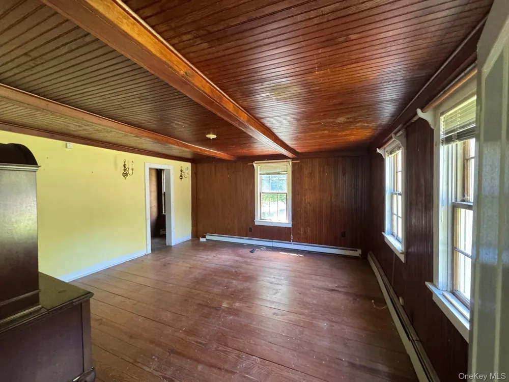 540 Franklinville Road Laurel, NY 11948