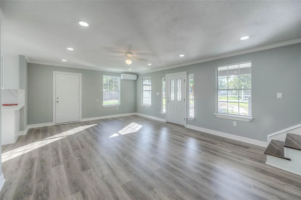 420 Oak Forest Drive Shepherd, TX 77371