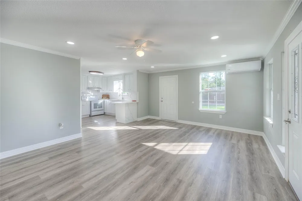 420 Oak Forest Drive Shepherd, TX 77371