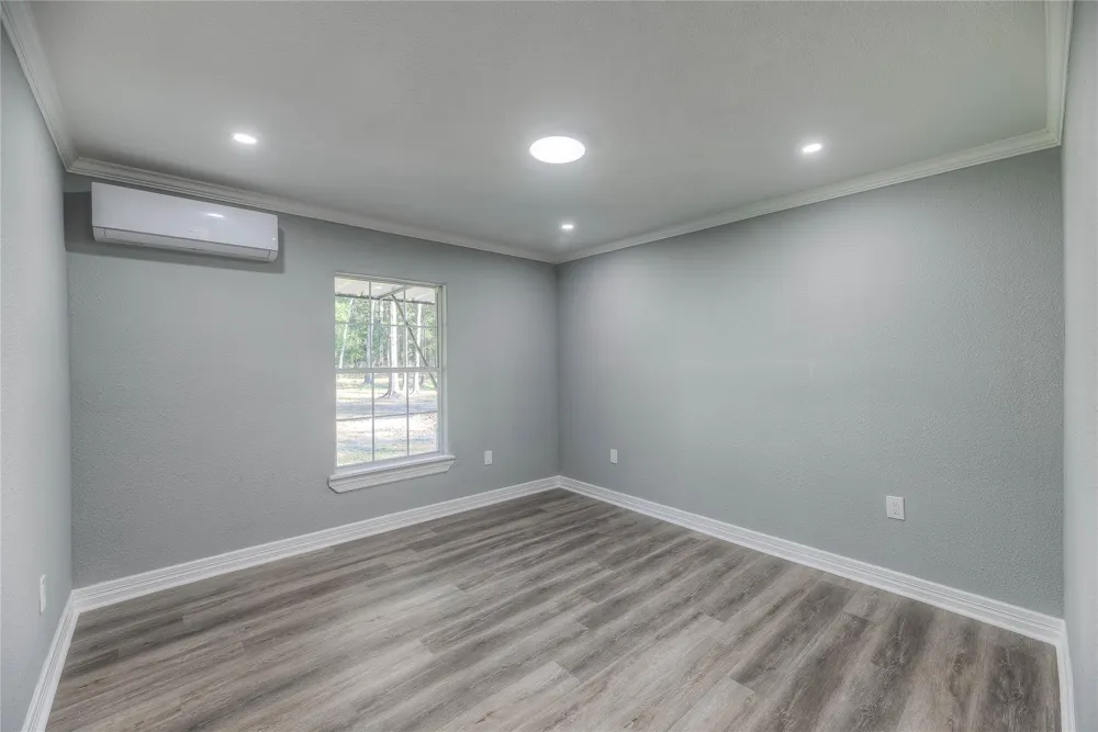 420 Oak Forest Drive Shepherd, TX 77371