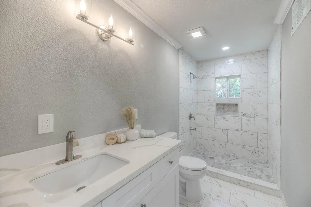 420 Oak Forest Drive Shepherd, TX 77371