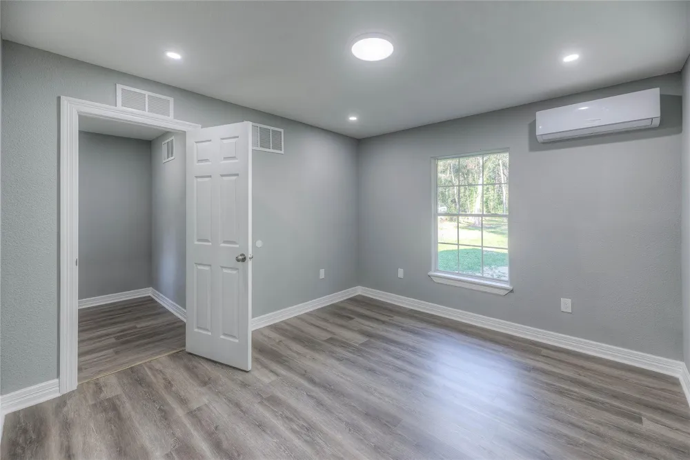 420 Oak Forest Drive Shepherd, TX 77371