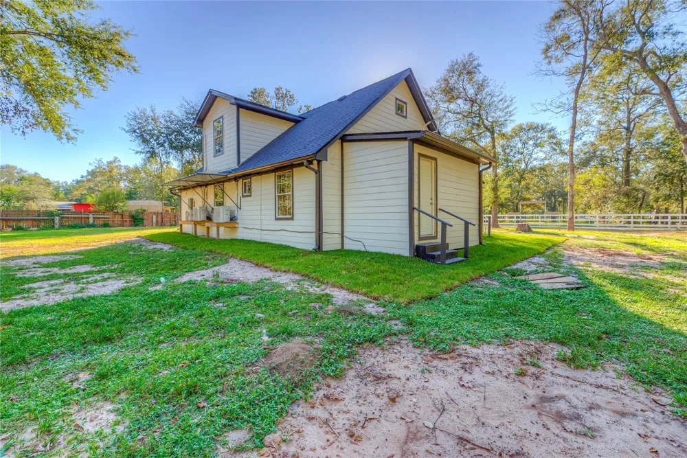 420 Oak Forest Drive Shepherd, TX 77371