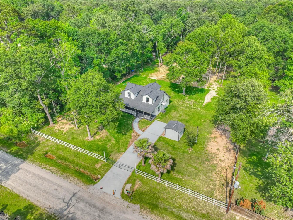 420 Oak Forest Drive Shepherd, TX 77371