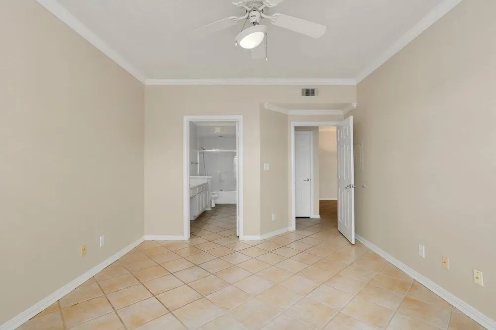 2111 Welch Street #A218 Houston, TX 77019