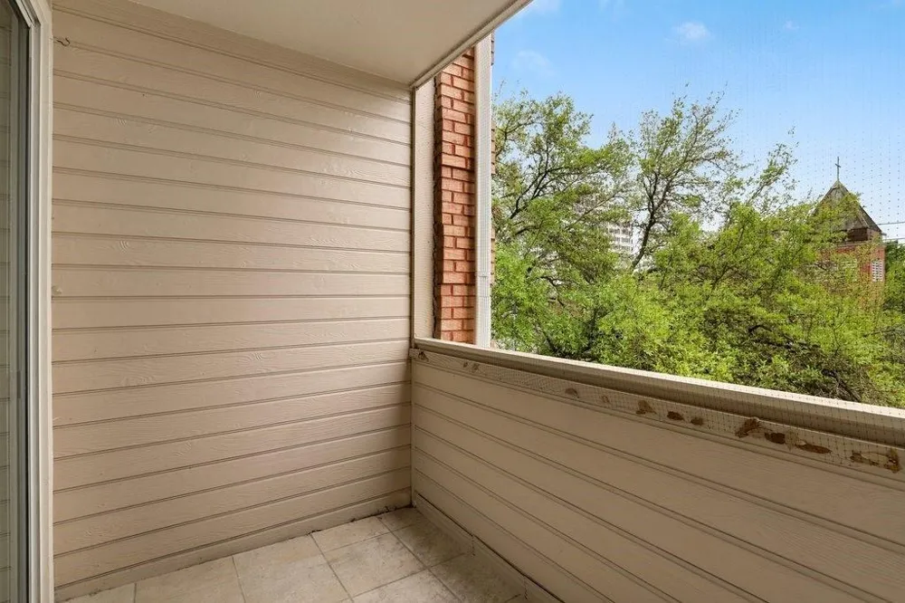 2111 Welch Street #A218 Houston, TX 77019