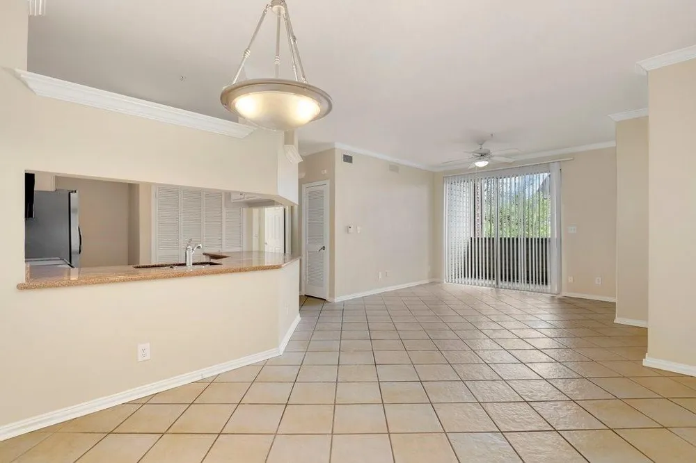 2111 Welch Street #A218 Houston, TX 77019