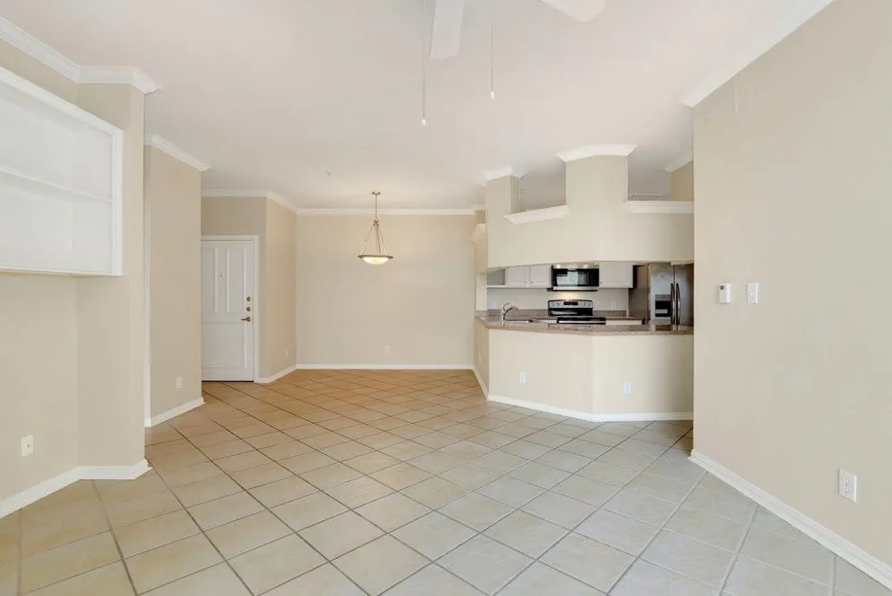 2111 Welch Street #A218 Houston, TX 77019