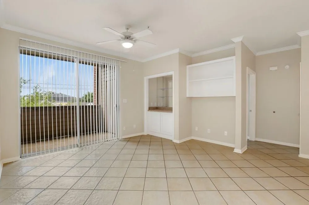 2111 Welch Street #A218 Houston, TX 77019