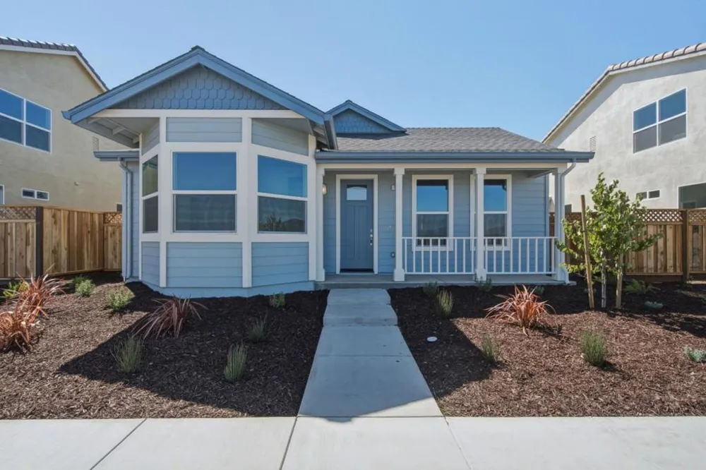 133 Carmona Drive King City, CA 93930