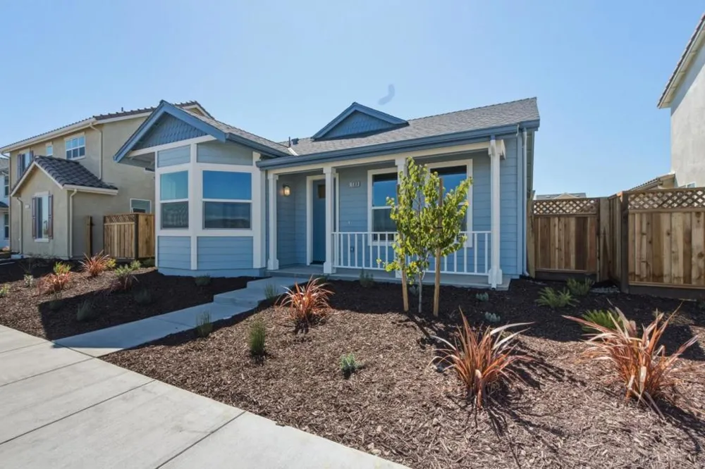 133 Carmona Drive King City, CA 93930