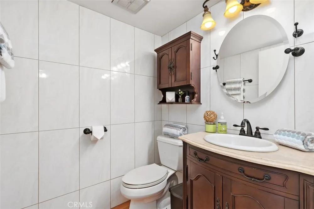 2241 Vista Del Sol Fullerton, CA 92831