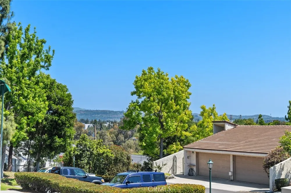 2241 Vista Del Sol Fullerton, CA 92831