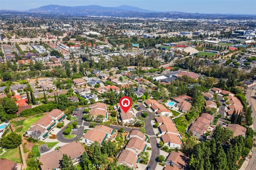 2241 Vista Del Sol Fullerton, CA 92831