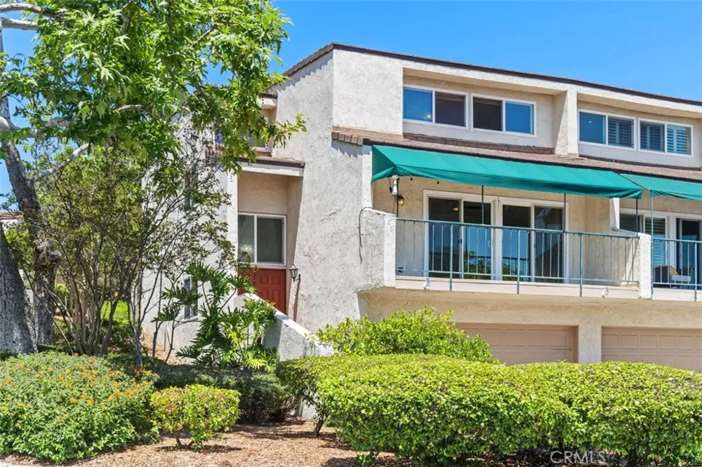 2241 Vista Del Sol Fullerton, CA 92831