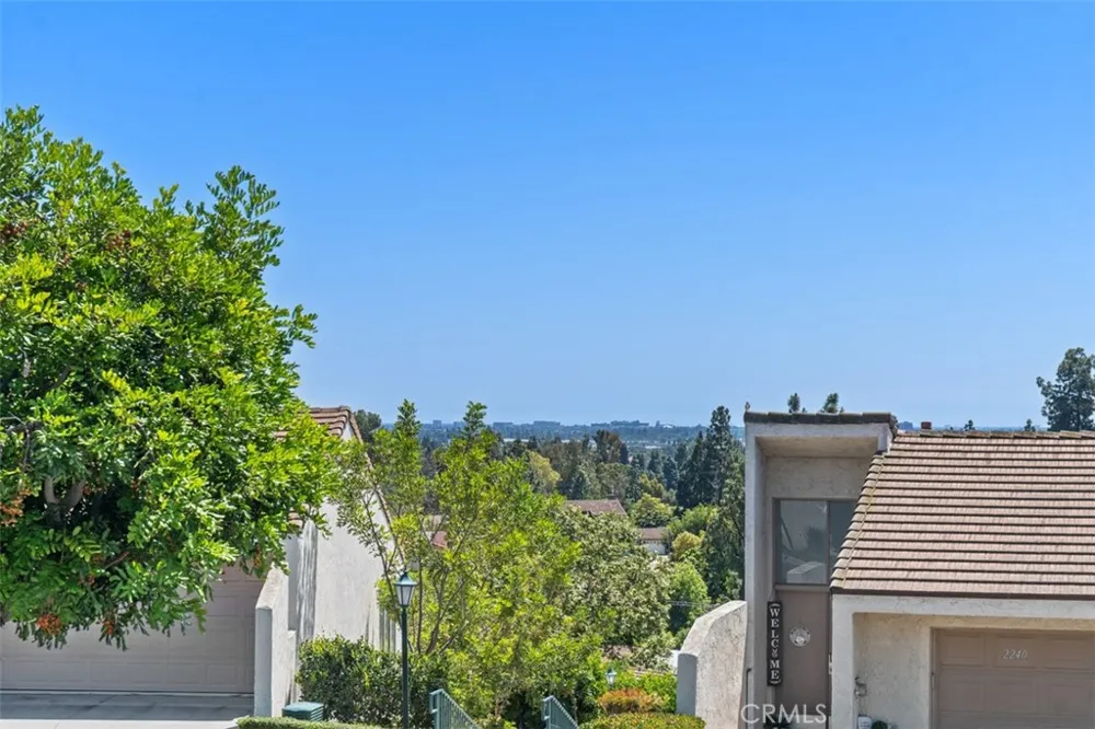 2241 Vista Del Sol Fullerton, CA 92831