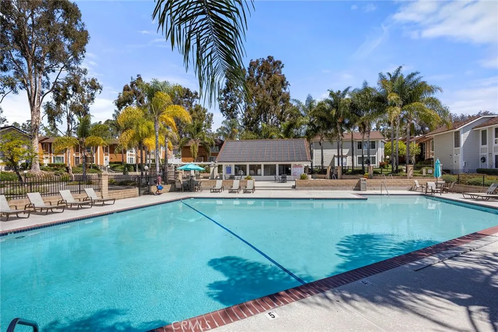 25885 Trabuco #101 Lake Forest, CA 92630
