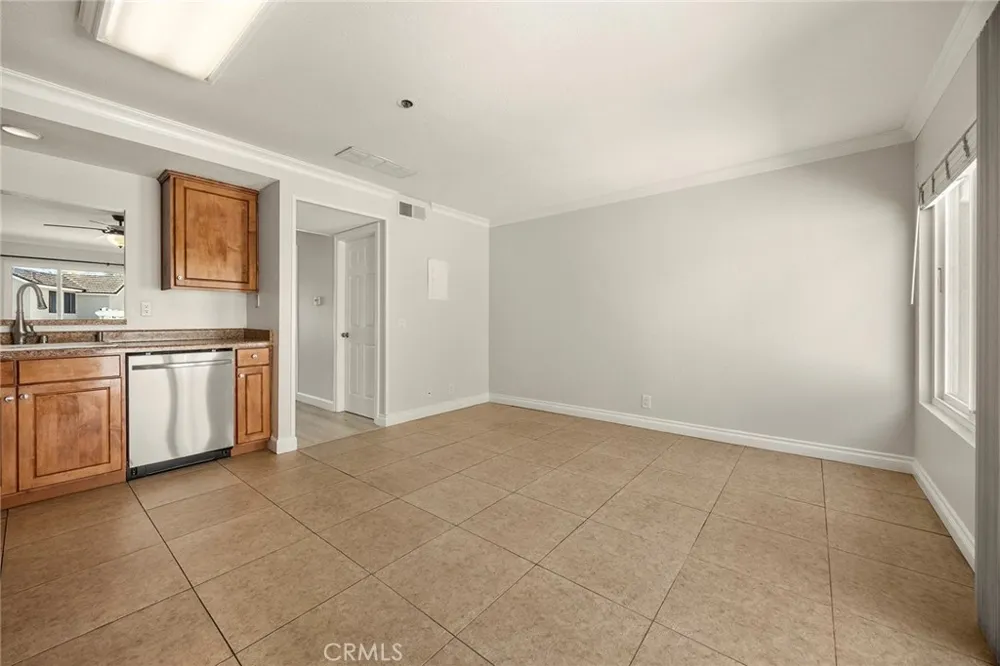 25885 Trabuco #101 Lake Forest, CA 92630