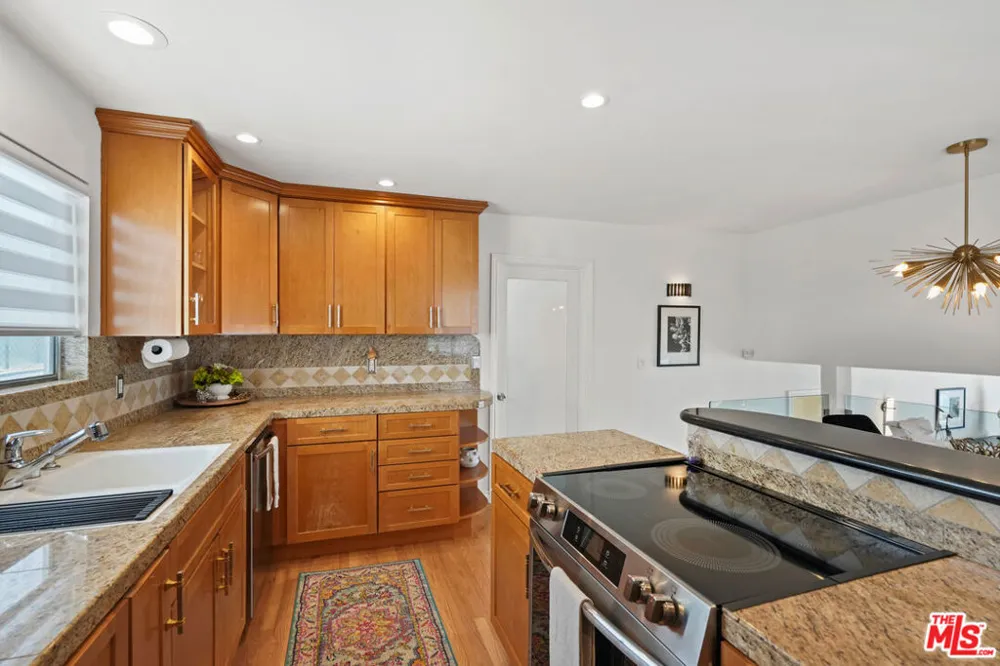 18203 Coastline Drive #4 Malibu, CA 90265