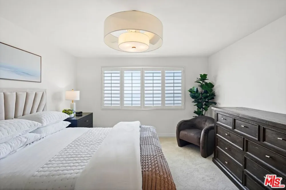 18203 Coastline Drive #4 Malibu, CA 90265