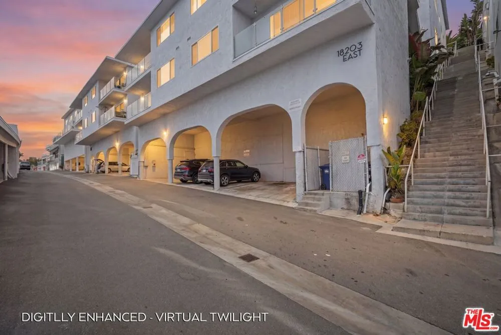 18203 Coastline Drive #4 Malibu, CA 90265