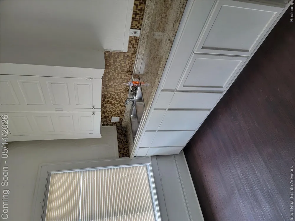 43 W Charlotte Street #2 Ecorse City, MI 48229