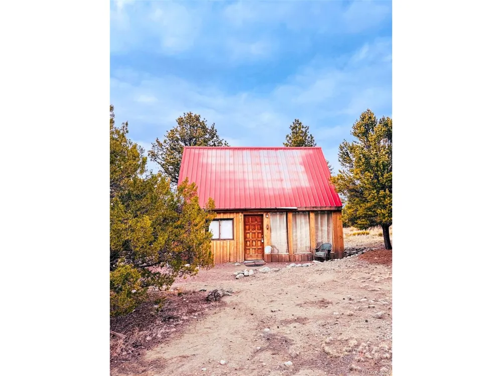 33 Big Bear Road Mosca, CO 81146