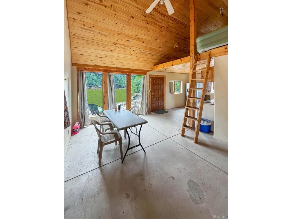 33 Big Bear Road Mosca, CO 81146