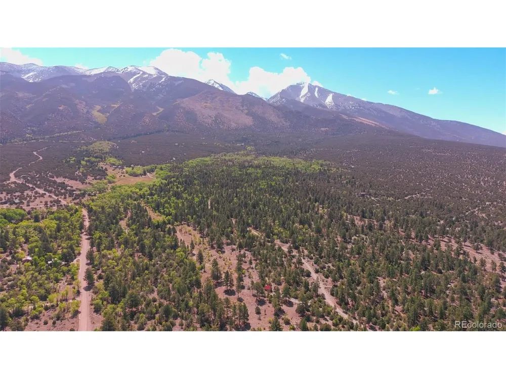 33 Big Bear Road Mosca, CO 81146