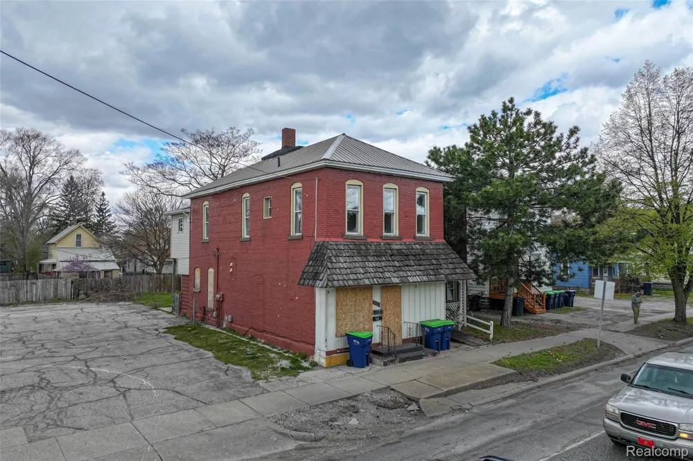 310 S Henry Street Bay City City, MI 48706