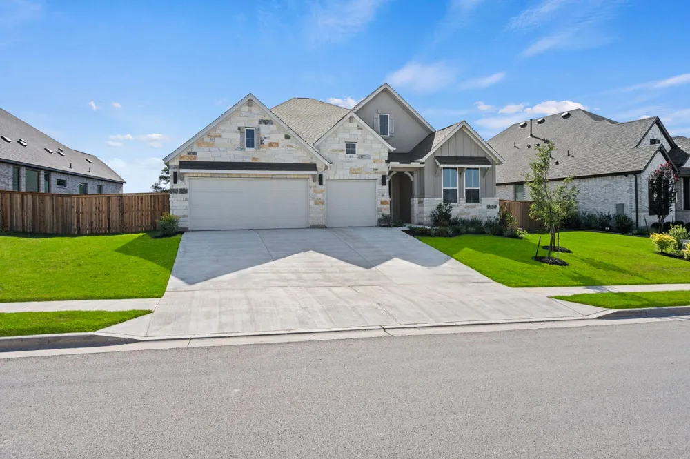302 Wood Thrush Run Kyle, TX 78640