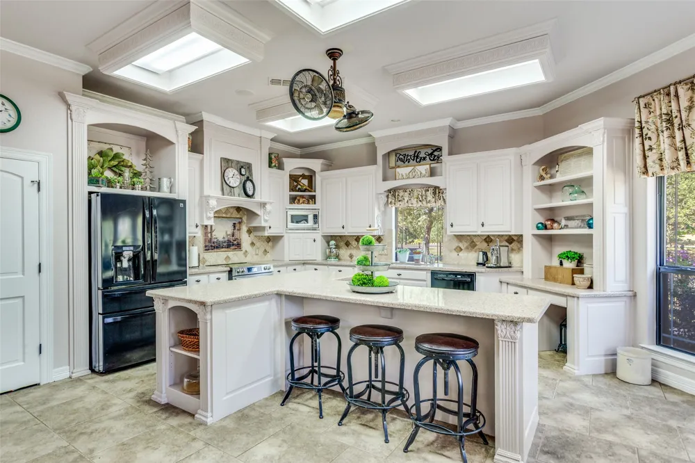 221 Hart Court Runaway Bay, TX 76426