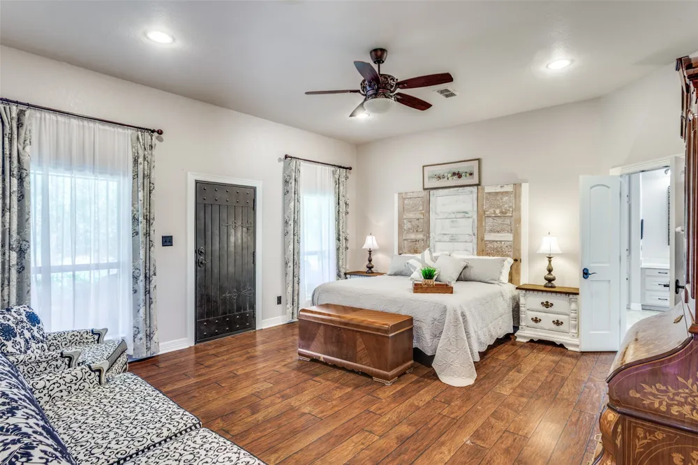 221 Hart Court Runaway Bay, TX 76426
